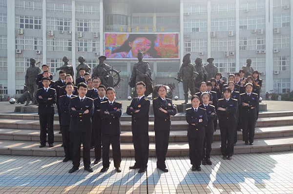http://zjzs.wenming.cn/chuangjian/wmdw/201803/W020180321412260458296.jpg